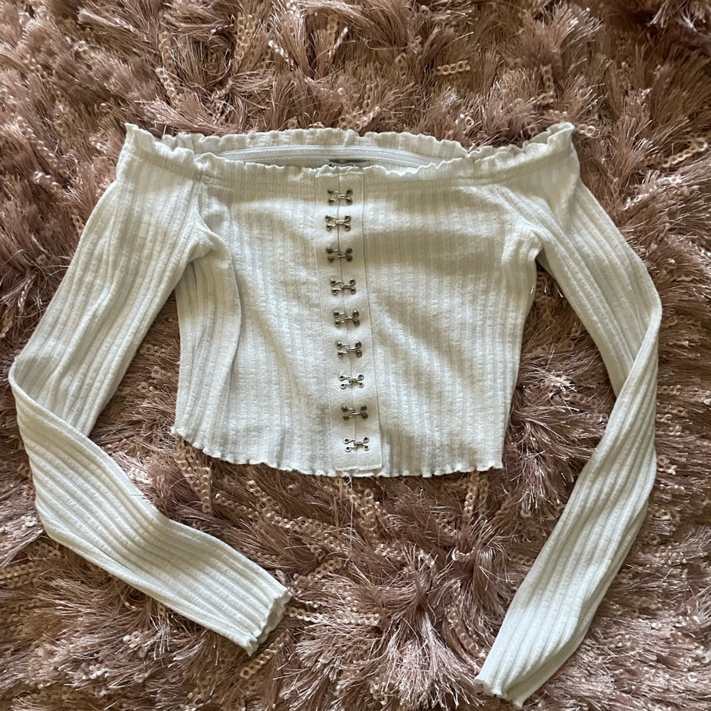 Women's Love, Fire Off The Shoulder Long Sleeve Crop Top, Size Small - White